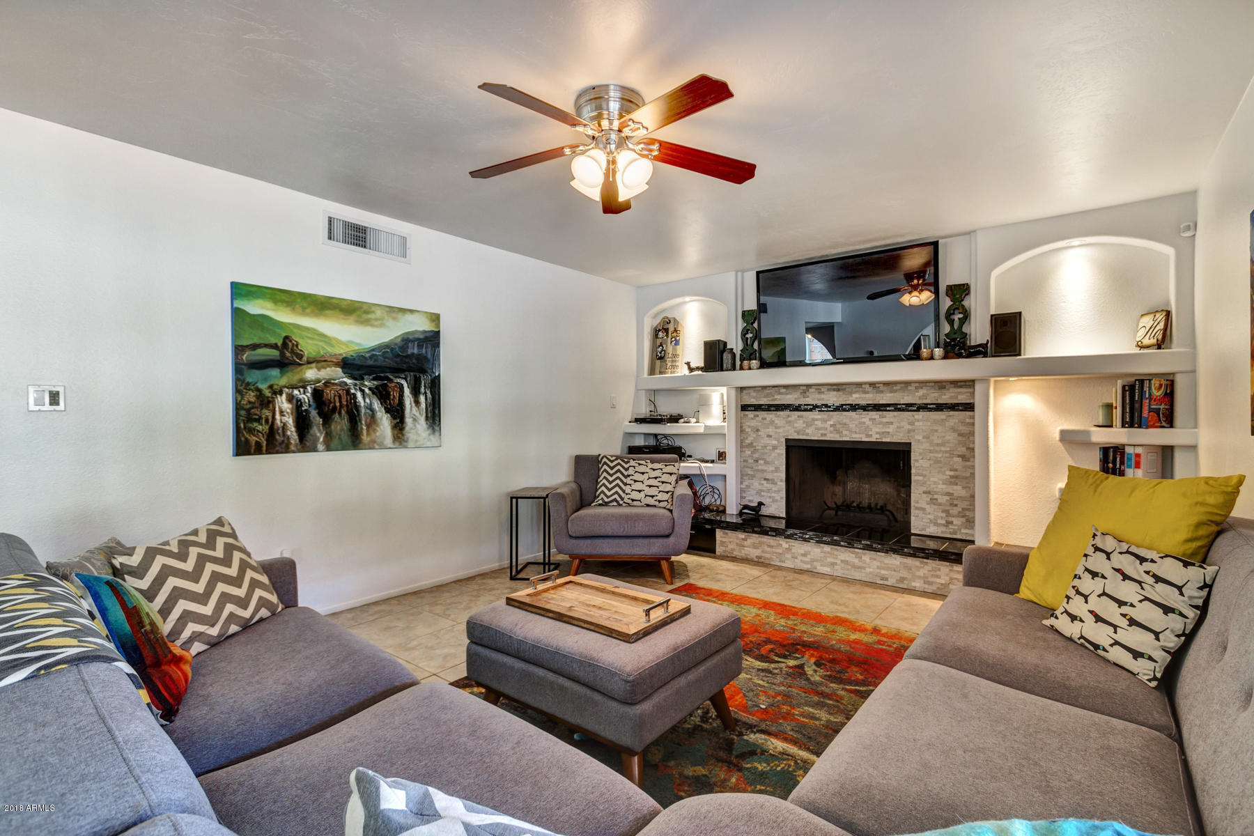 4602 East Grandview Road Phoenix, AZ 85032 - Photo 9 of 31 Family Room - Side View