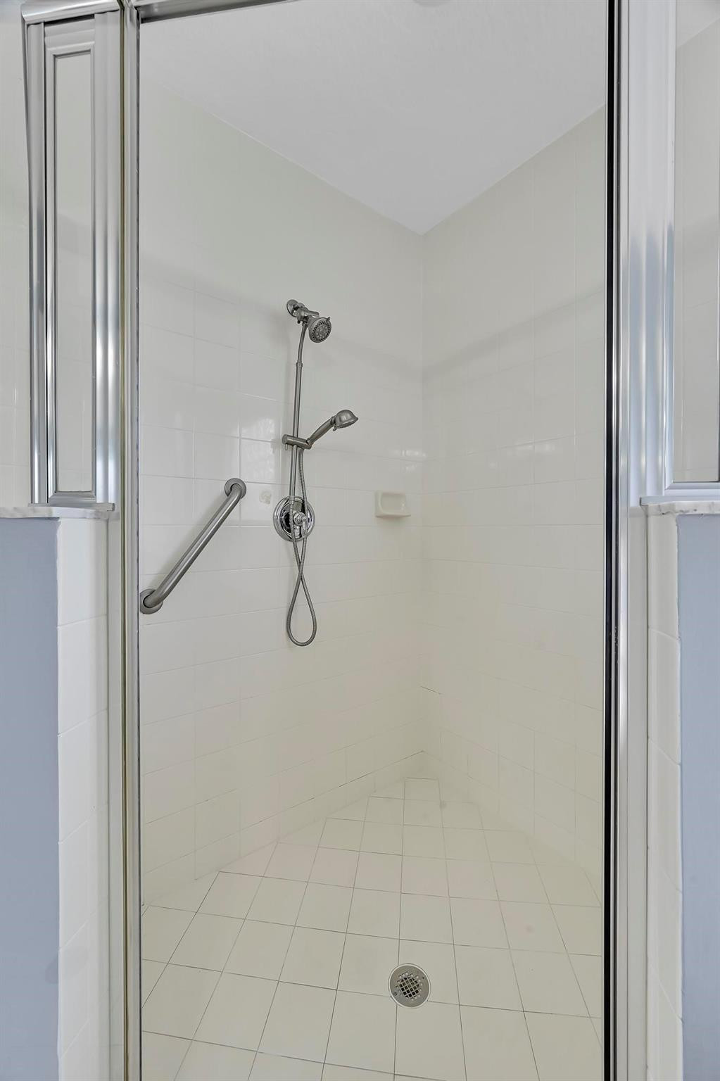 2870 Southwest Versailles Terrace Stuart, FL 34997 - Photo 38 of 42 Photo 38