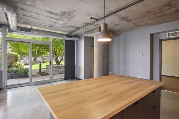 $3,295 | 730 North 4th Street, Unit 112, Minneapolis, MN 55401