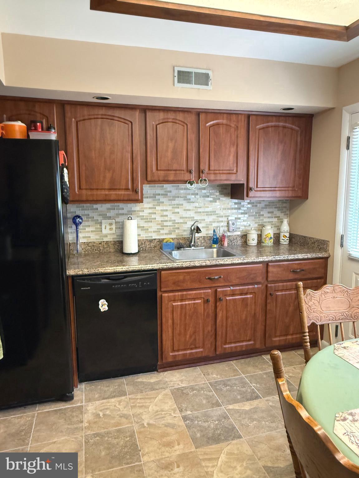 12 School Road Horsham, PA 19044 - Photo 8 of 21 Kitchen
