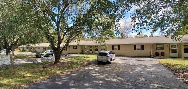 $795 | 3455 Valley Road, Winston-Salem, NC 27106