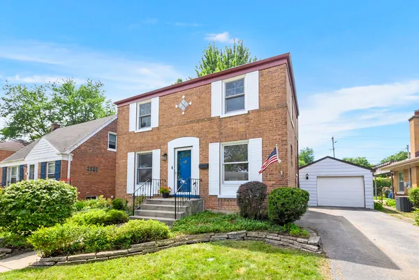 $399,900 | 1240 Cleveland Avenue, La Grange Park, IL 60526
