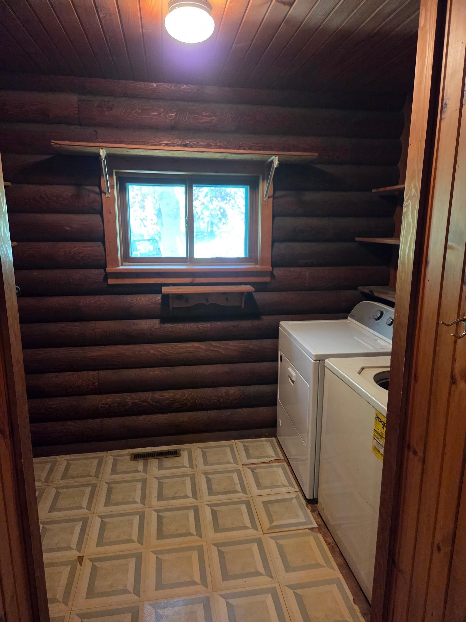 2112 Utica Road Cambridge, WI 53523 - Photo 21 of 52