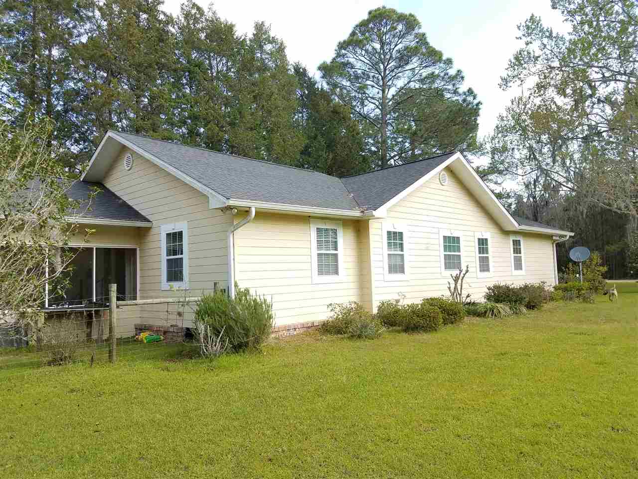4240 Northwest Farm Center Road Madison, FL 32340 - Photo 3 of 36
