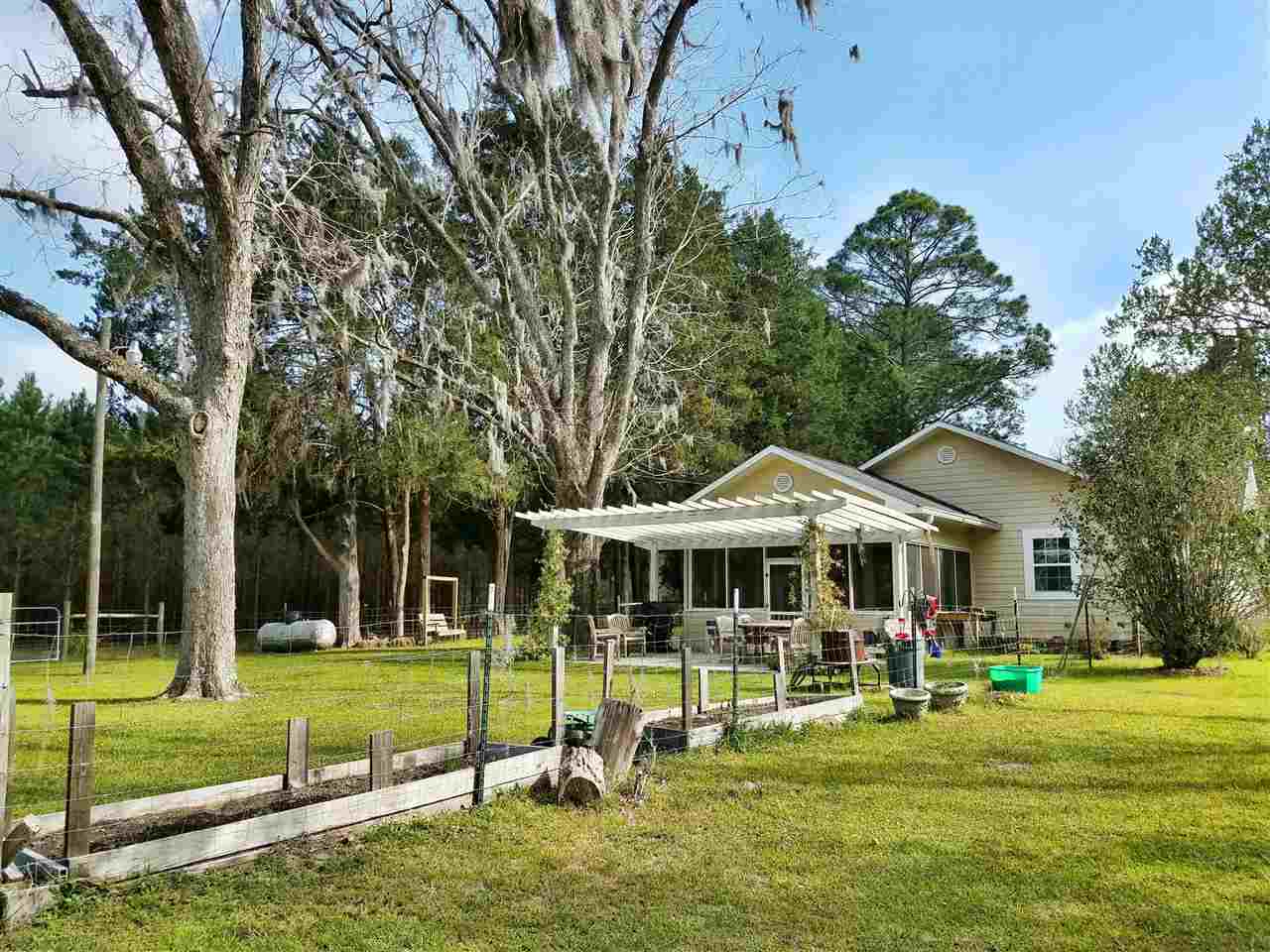 4240 Northwest Farm Center Road Madison, FL 32340 - Photo 32 of 36