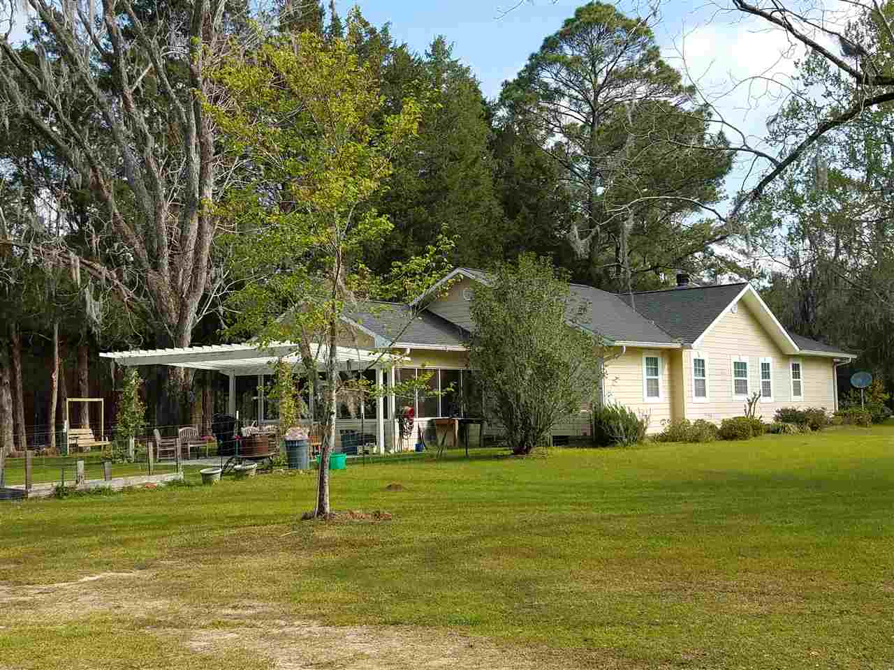 4240 Northwest Farm Center Road Madison, FL 32340 - Photo 7 of 36