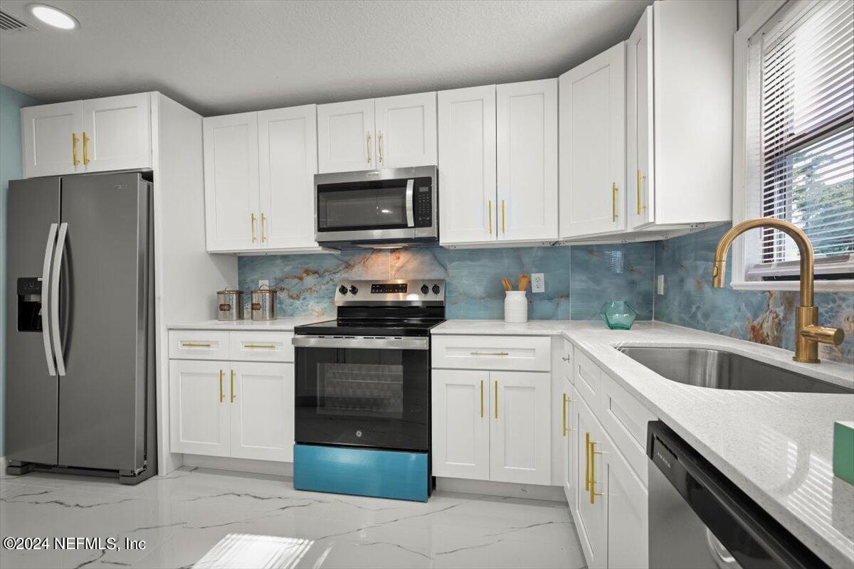 5329 Bedford Road Jacksonville, FL 32207 - Photo 14 of 36 21-JAXREP_5329_Bedford_Rd_Jacksonville_F