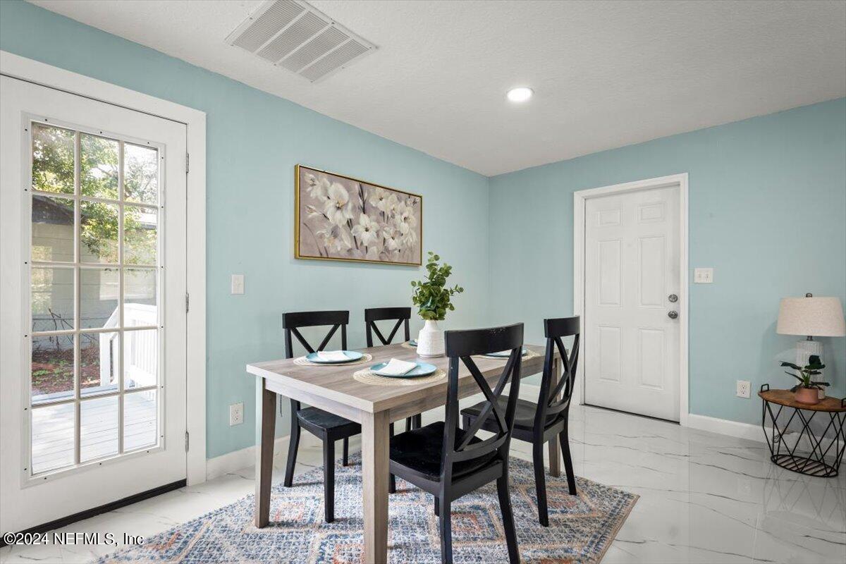 5329 Bedford Road Jacksonville, FL 32207 - Photo 18 of 36 16-JAXREP_5329_Bedford_Rd_Jacksonville_F