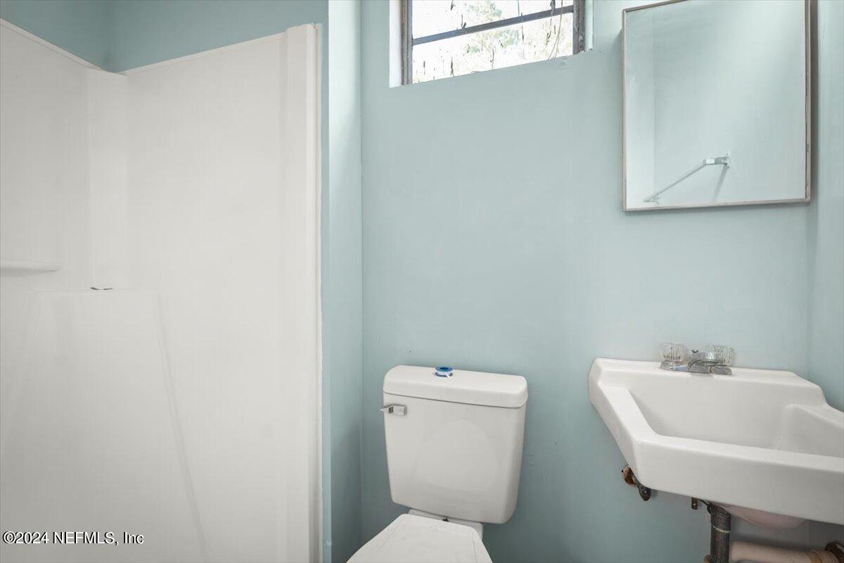5329 Bedford Road Jacksonville, FL 32207 - Photo 32 of 36 27-JAXREP_5329_Bedford_Rd_Jacksonville_F