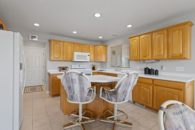 3778 Mapleleaf Way West Jordan, UT 84088 - Photo 13 of 55