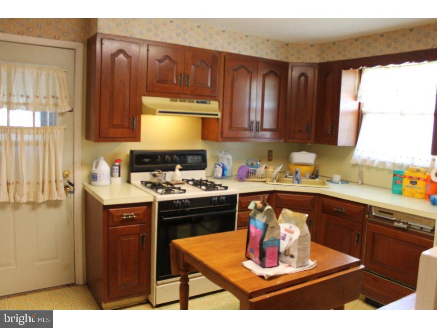 204 Madison Road Willow Grove, PA 19090 - Photo 5 of 10 Gallery Image 5