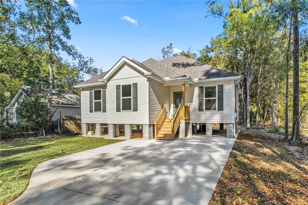 1313 Jasmine Street Mandeville, LA 70448 - Photo 2 of 18