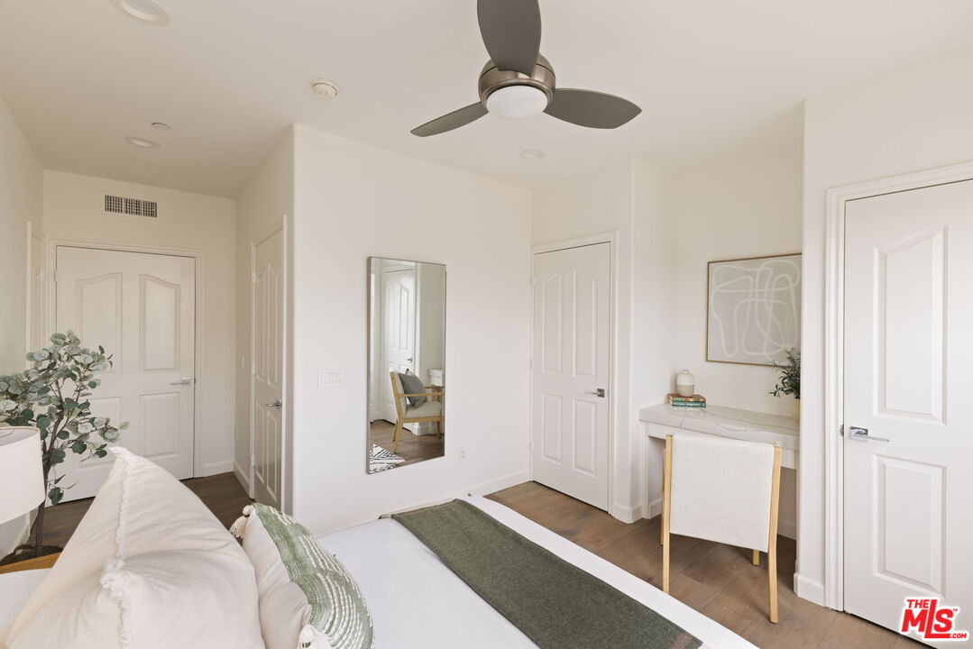 432 South Willaman Drive, Unit 401 Los Angeles, CA 90048 - Photo 20 of 30