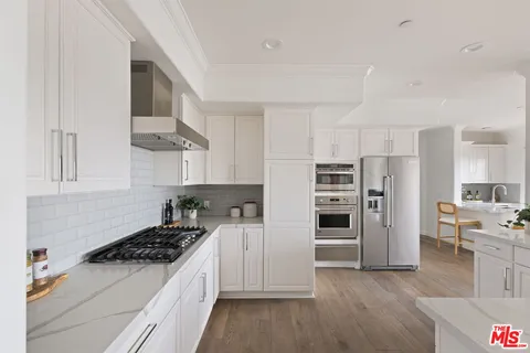 $2,095,000 | 432 South Willaman Drive, Unit 401, Los Angeles, CA 90048