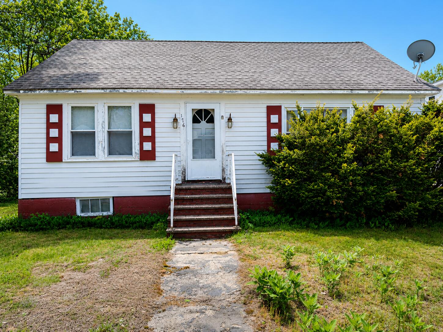 176 Bowdoin Street Millinocket, ME 04462 - Photo 1 of 4 1