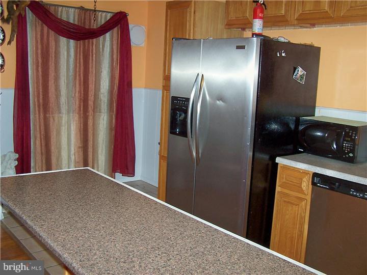 916 Andover Road Lansdale, PA 19446 - Photo 4 of 11 Kitchen