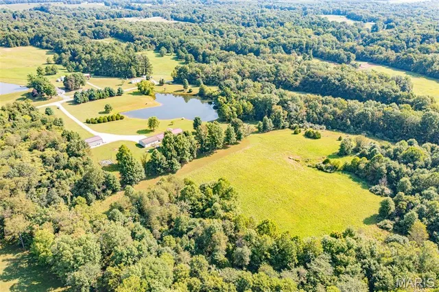 $324,000 | 16807 East Kendall Road, Mount Vernon, IL 62864