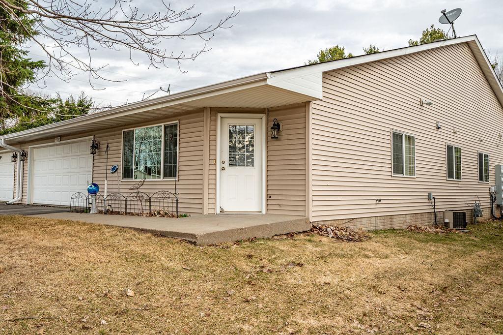 450 West Cairns Street, Unit D Ellsworth, WI 54011 - Photo 12 of 12