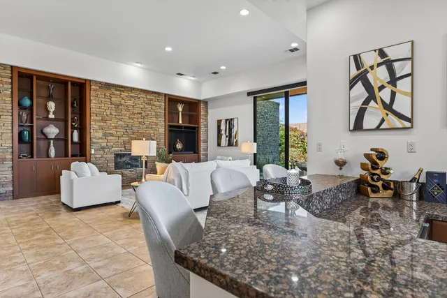 $999,899 | 79900 Del Sol A Sol, La Quinta, CA 92253