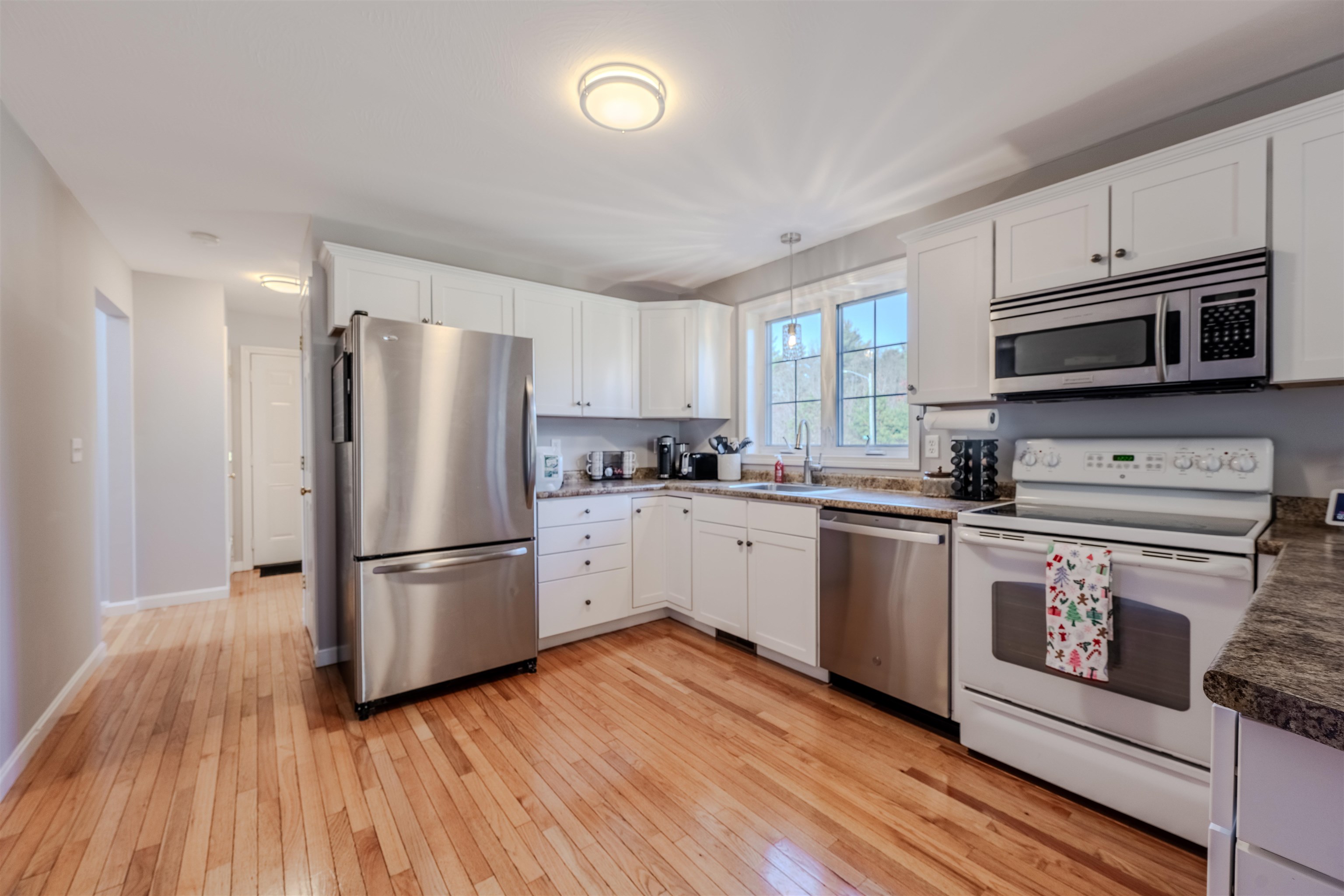 12 Forest Hill Way, Unit 57 Manchester, NH 03109 - Photo 4 of 25