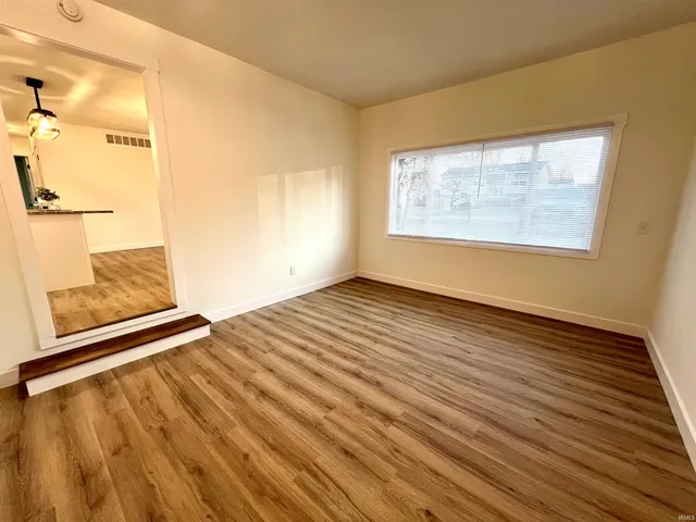 $289,000 | 7402 Oaklawn Drive, Newburgh, IN 47630