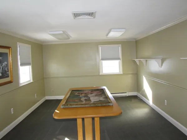 $800 | 1100 Valley Street, Manchester, NH 03103