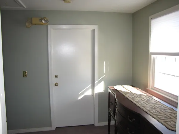 $800 | 1100 Valley Street, Manchester, NH 03103