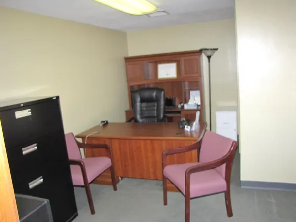 $800 | 1100 Valley Street, Manchester, NH 03103