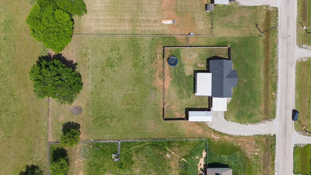 2004 Brown Loop Poolville, TX 76487 - Photo 32 of 36