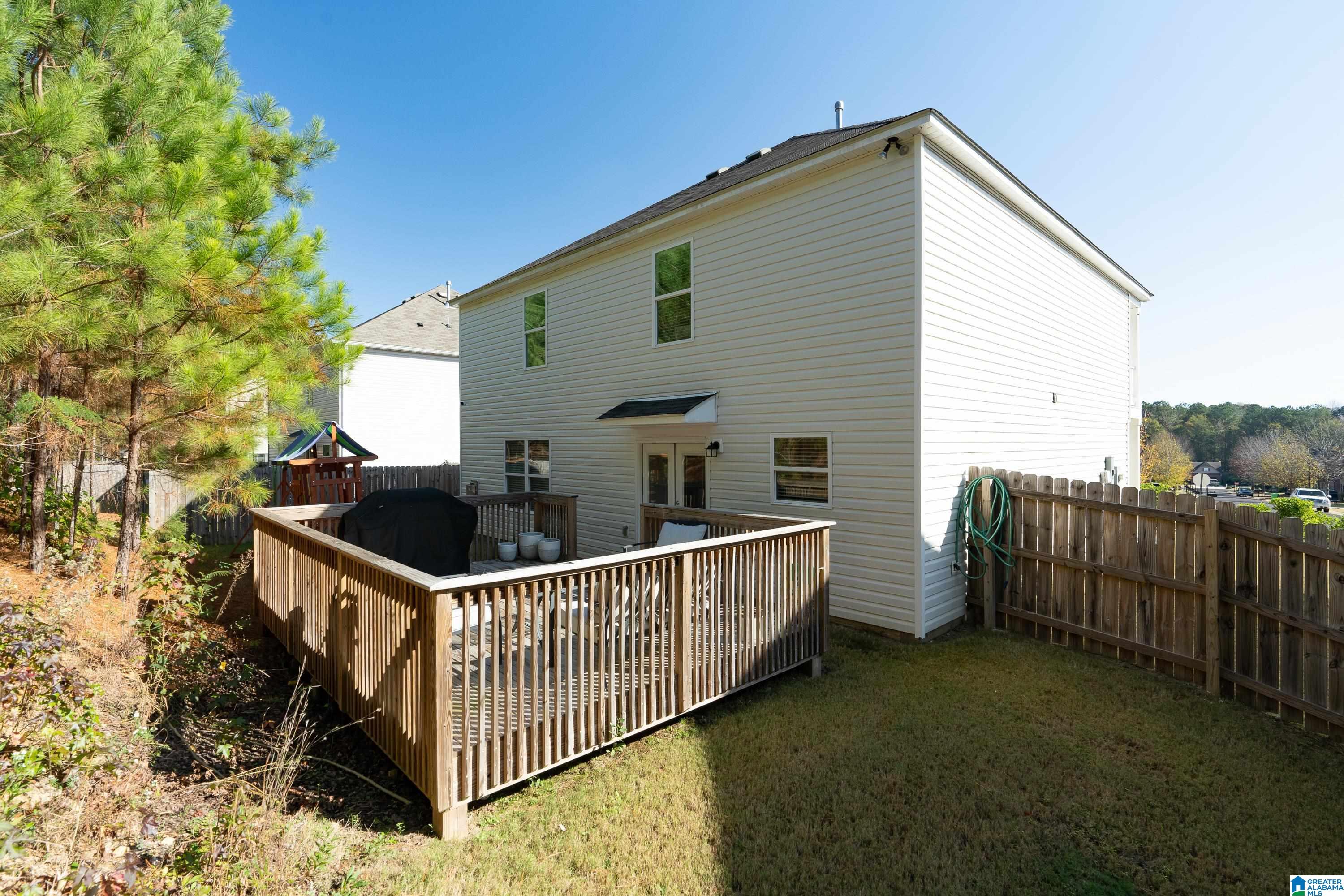 944 Valley Circle Leeds, AL 35094 - Photo 30 of 32