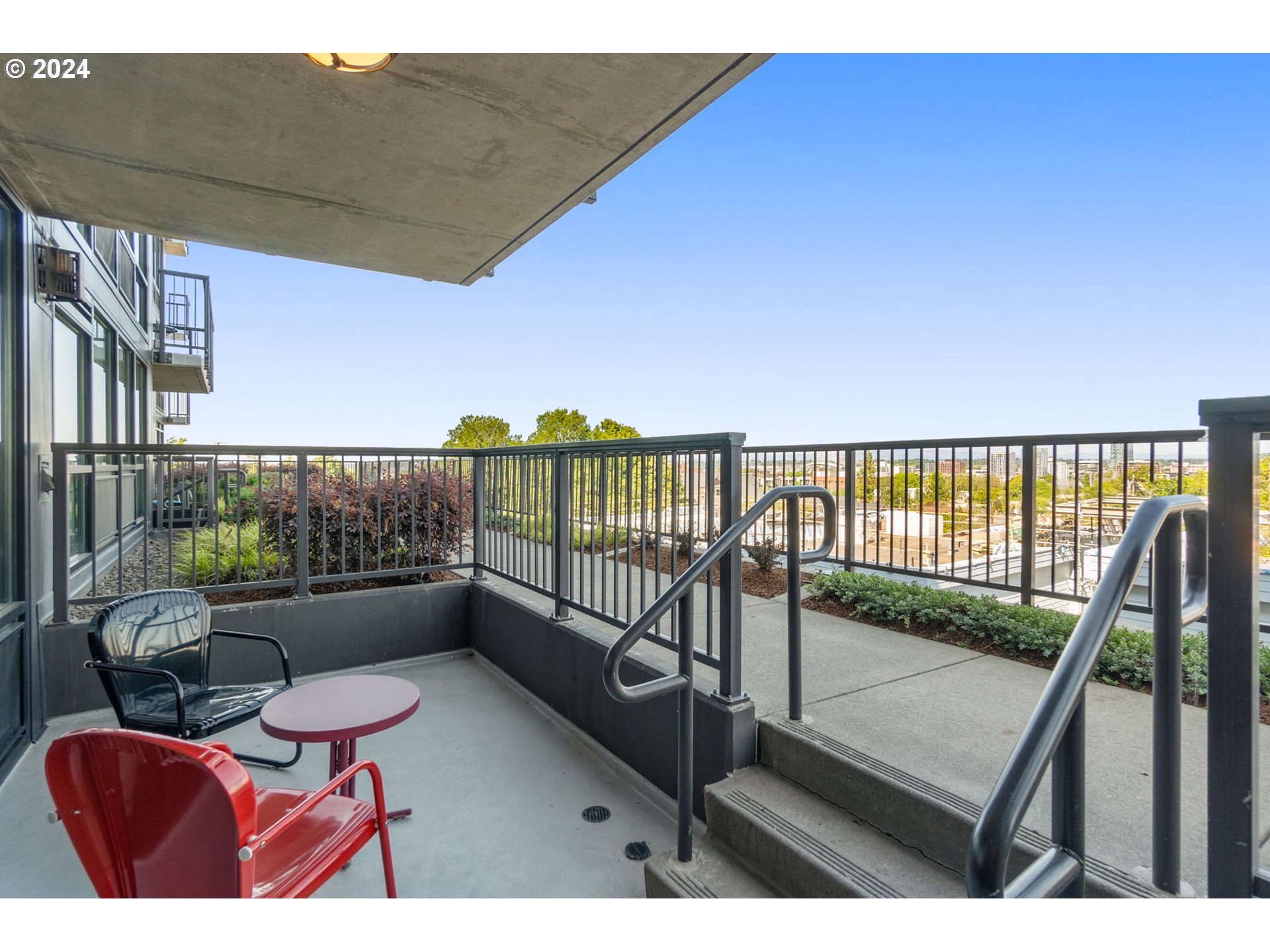 2454 Northwest Westover Road, Unit 104 Portland, OR 97210 - Photo 15 of 30