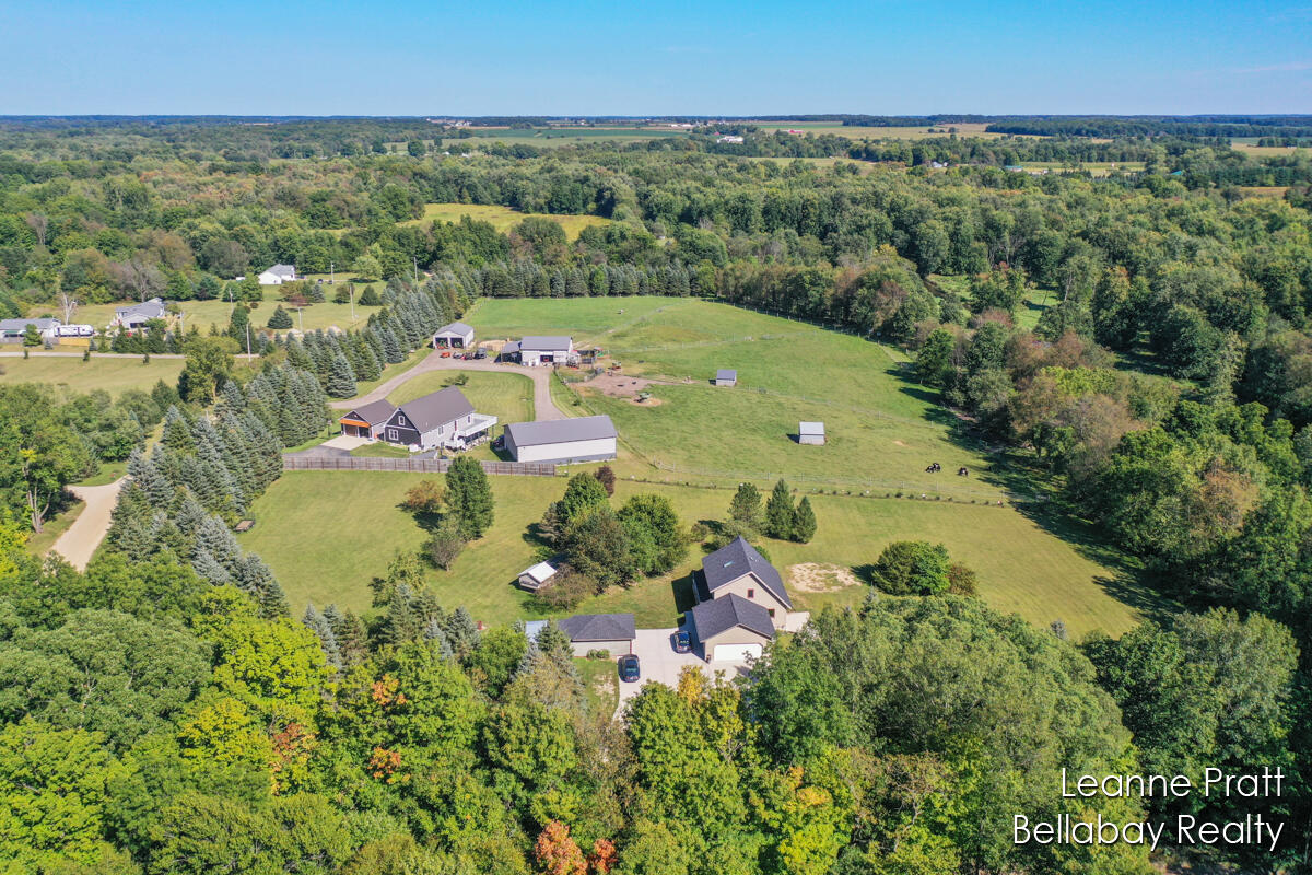 4194 Farrel Road Hastings, MI 49058 - Photo 10 of 41 IMG_1010
