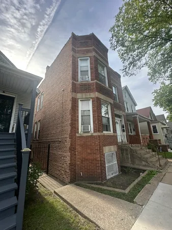 $385,000 | 10634 South Avenue O, Chicago, IL 60617