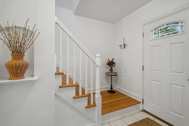 $599,000 | 6319 North Le Mai Avenue, Chicago, IL 60646