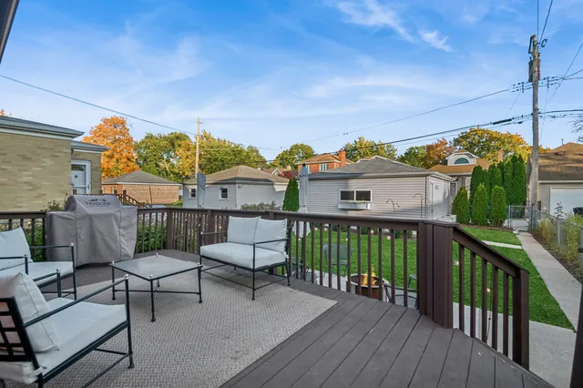 $599,000 | 6319 North Le Mai Avenue, Chicago, IL 60646