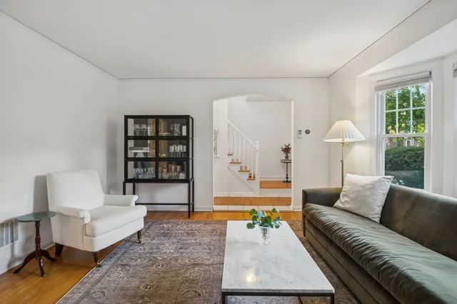 $599,000 | 6319 North Le Mai Avenue, Chicago, IL 60646