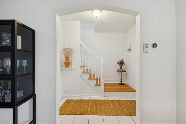 $599,000 | 6319 North Le Mai Avenue, Chicago, IL 60646