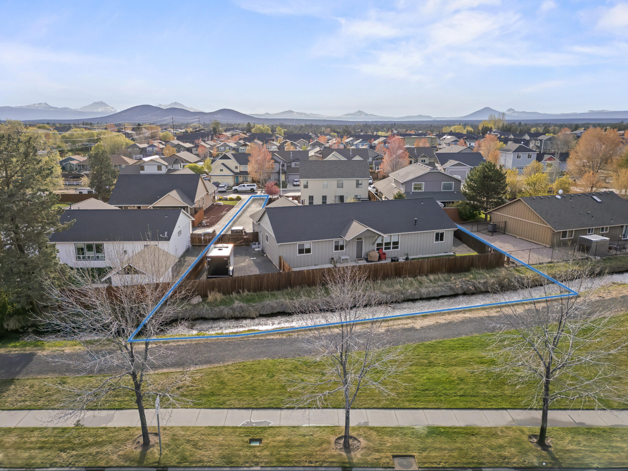 220 Northwest 28th Street Redmond, OR 97756 - Photo 27 of 30