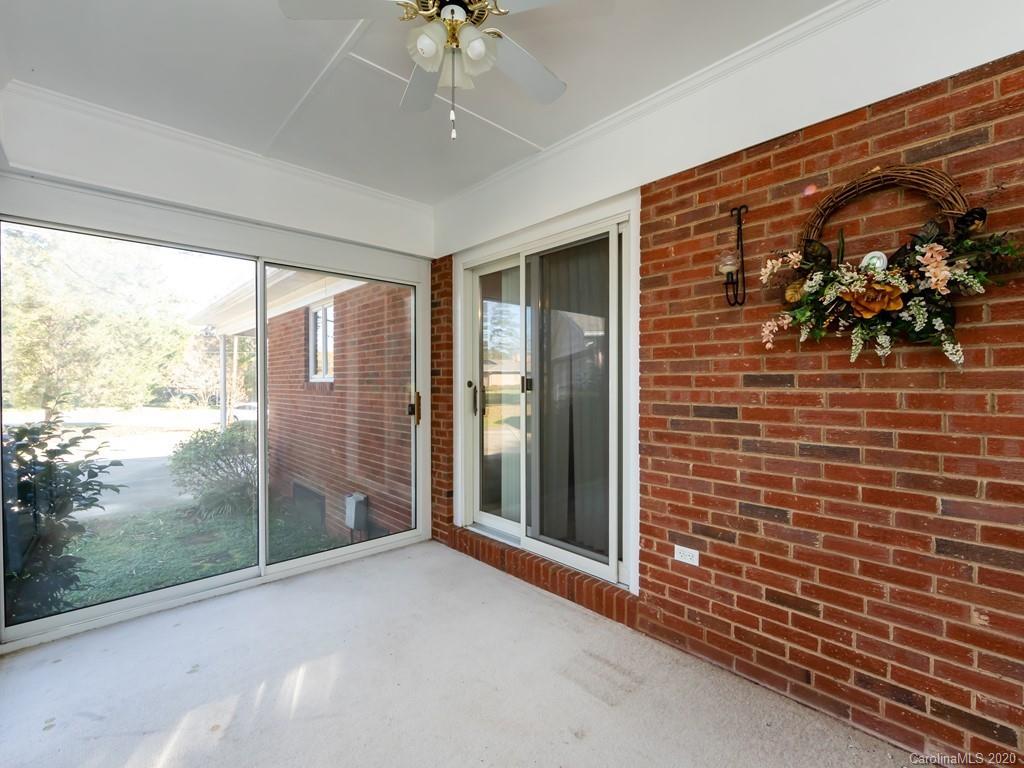 8028 Larkhaven Road Charlotte, NC 28216 - Photo 14 of 30 Gallery Image 14