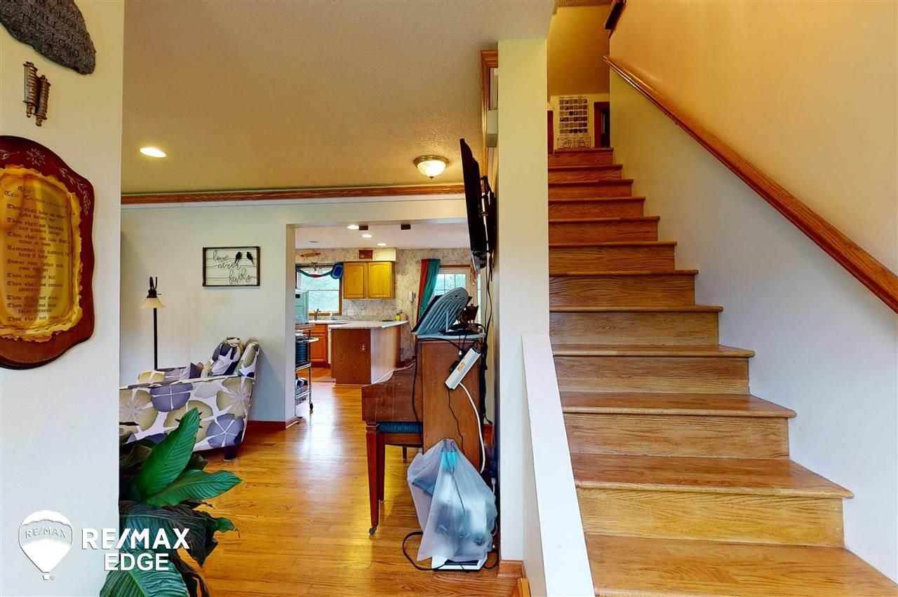 5266 Diehl Road Metamora, MI 48455 - Photo 9 of 51 50046432-8.JPG