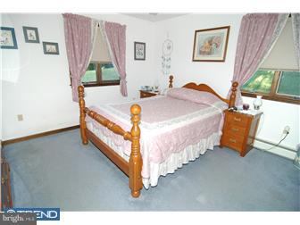 274 Blimline Road Mohnton, PA 19540 - Photo 5 of 12 Bedroom - Main