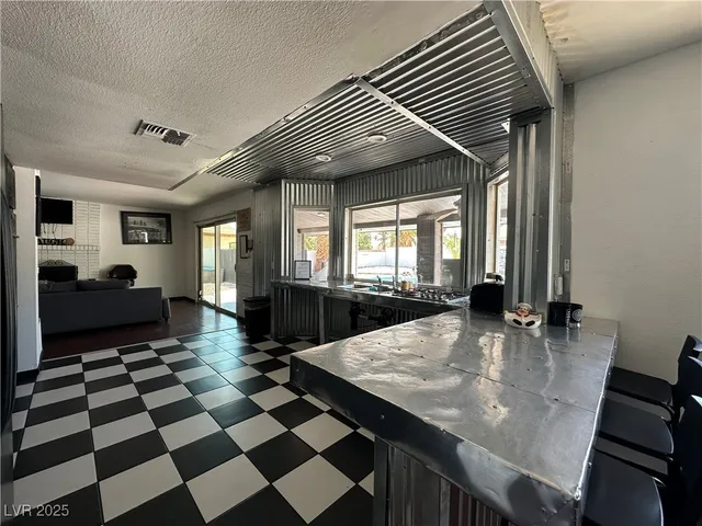 $2,490 | 5929 West Cherokee Avenue, Las Vegas, NV 89103