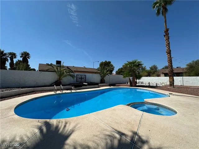 $2,490 | 5929 West Cherokee Avenue, Las Vegas, NV 89103