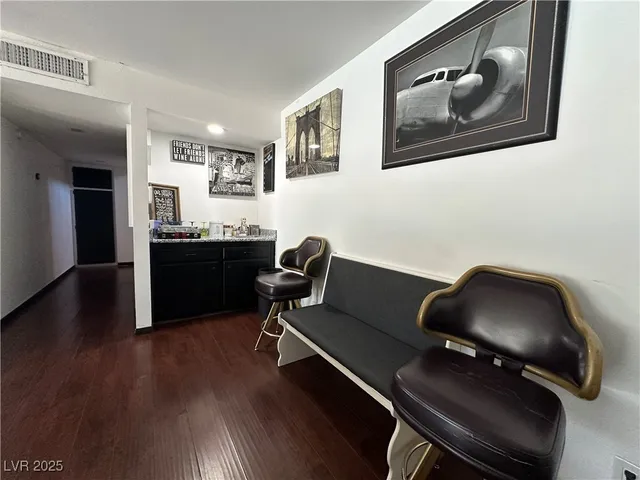 $2,490 | 5929 West Cherokee Avenue, Las Vegas, NV 89103