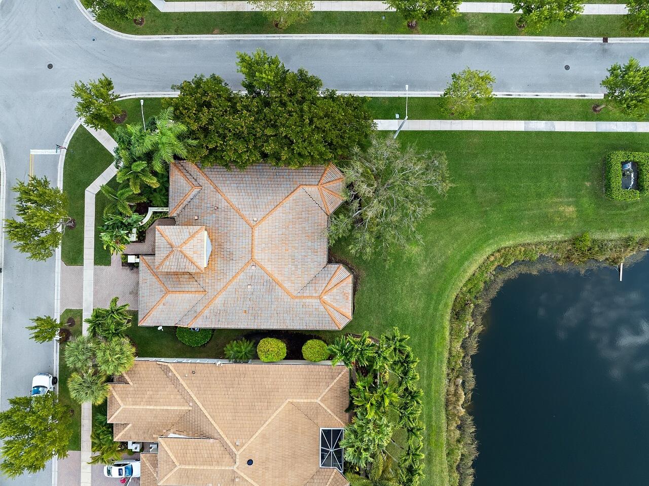 9724 Via Grandezza West Wellington, FL 33411 - Photo 2 of 56 9724-Via-Grandezza-W-HigMedia-002-1280
