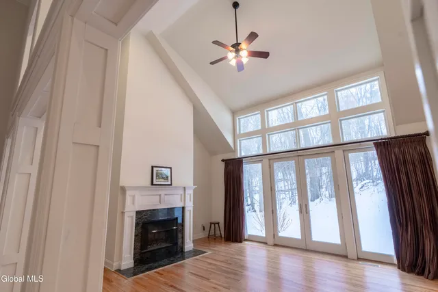 $989,000 | 122 Trask Lane, Stillwater, NY 12170