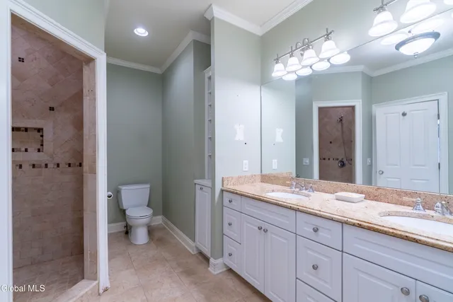 $989,000 | 122 Trask Lane, Stillwater, NY 12170