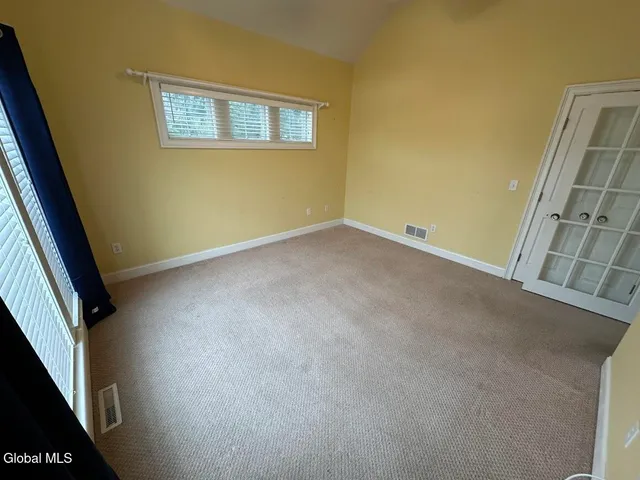 $989,000 | 122 Trask Lane, Stillwater, NY 12170