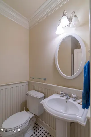 $989,000 | 122 Trask Lane, Stillwater, NY 12170