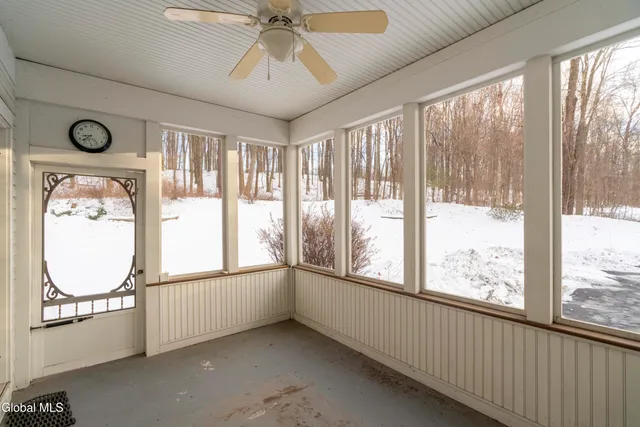 $989,000 | 122 Trask Lane, Stillwater, NY 12170